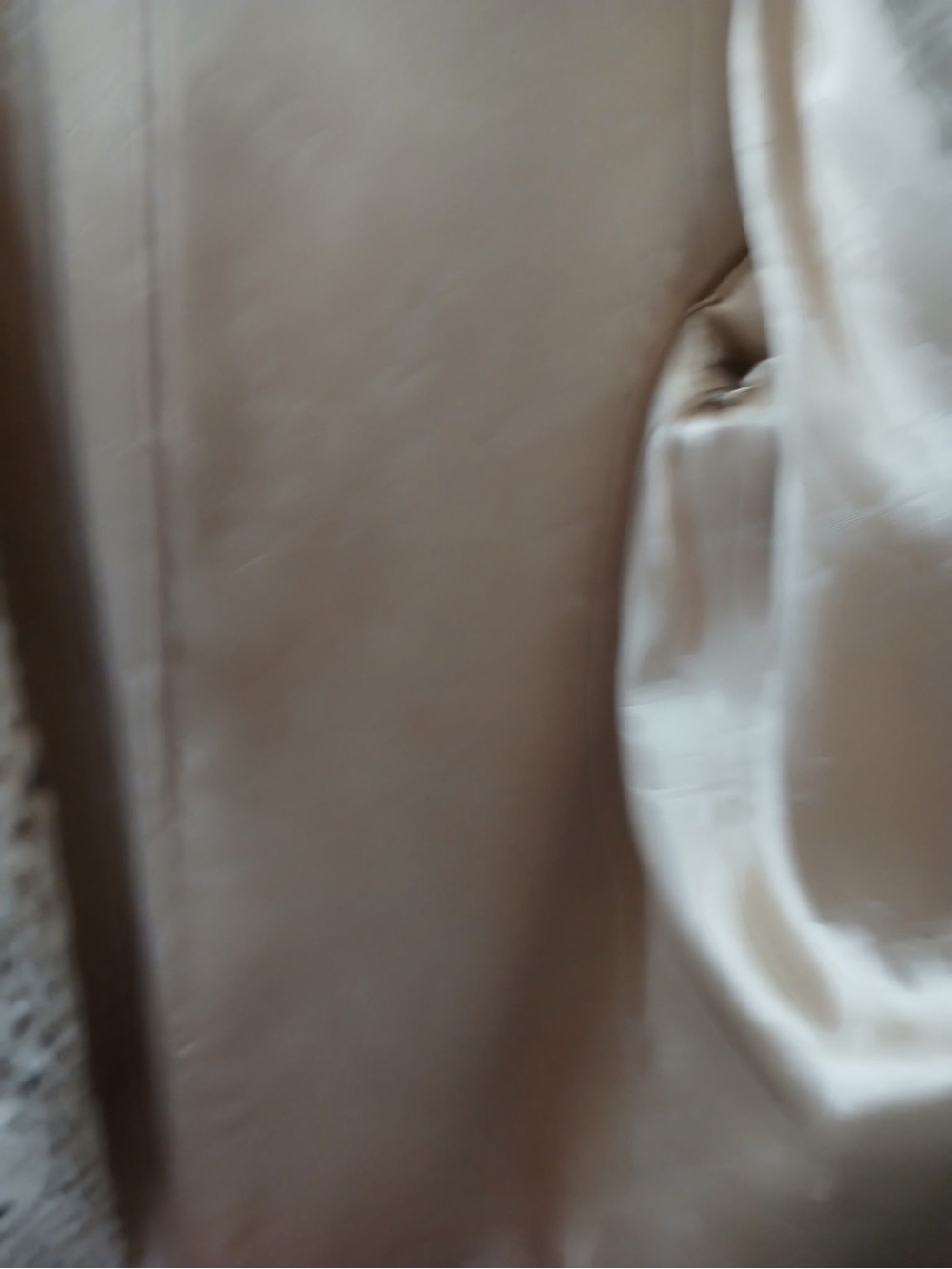 Vintage Luxury White Leopard-Print Faux Fur Coat - Picture 4 of 4